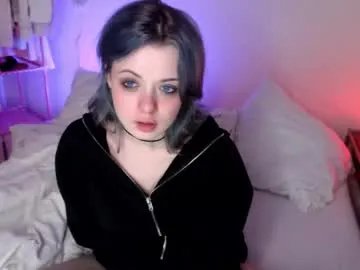 katie_deville on Chaturbate