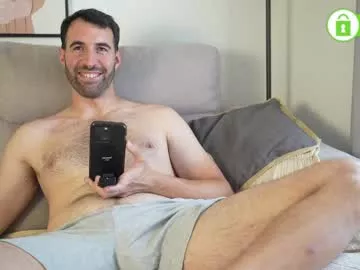 Offline kiatog5 on Chaturbate