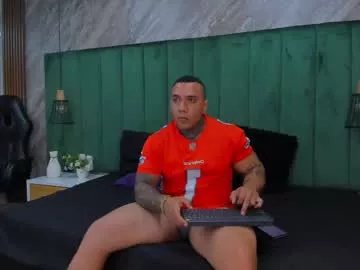 kiing_magic on Chaturbate