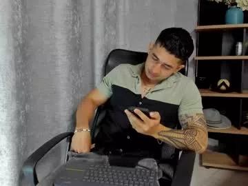 Freechat king_falconer on Chaturbate