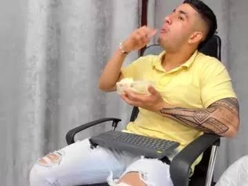 Freechat king_falconer on Chaturbate