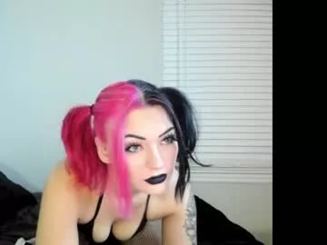 Offline kira_the_slut on Chaturbate