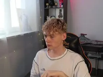 Offline kirill_20_cm on Chaturbate