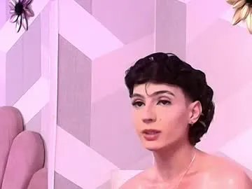 kyliemonnet on Chaturbate