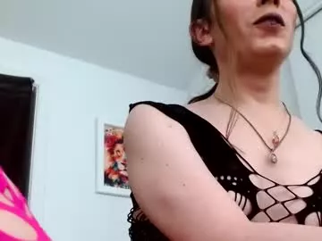 Offline laceyphoenix1 on Chaturbate