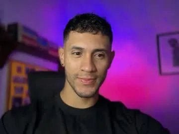 larry_jones on Chaturbate