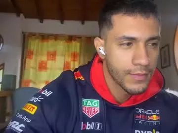 larry_jones on Chaturbate