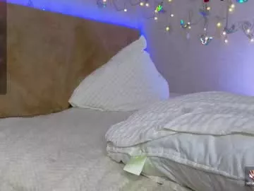 Offline lavenderlav on Chaturbate