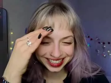 Offline lavenderlav on Chaturbate