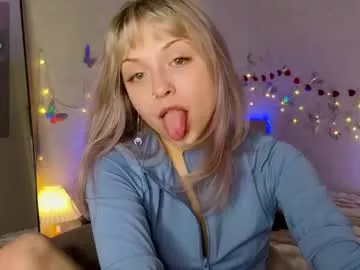 Offline lavenderlav on Chaturbate