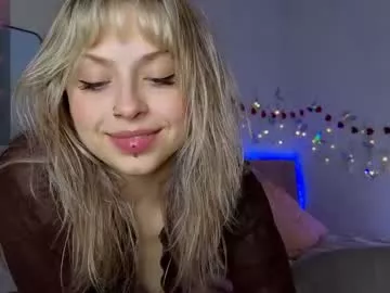 Offline lavenderlav on Chaturbate