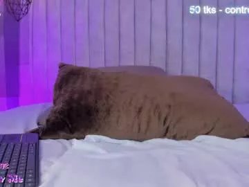 lea_gray on Chaturbate