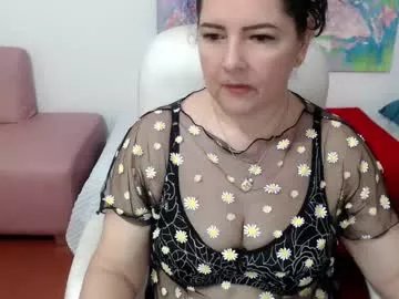 leonela_69 on Chaturbate