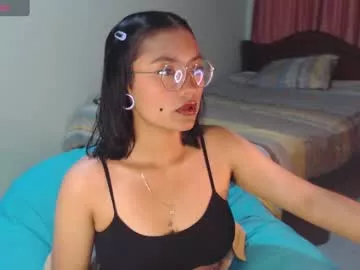 Offline leslie__anderson on Chaturbate