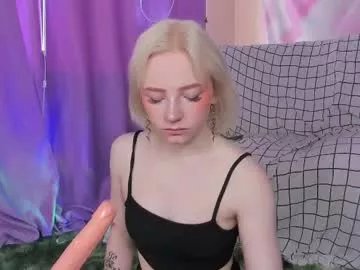 Offline lexy_l0vy on Chaturbate