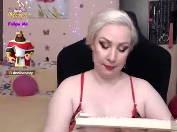 lexygold on Chaturbate