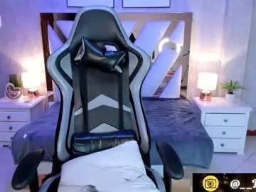 lia_simons on Chaturbate