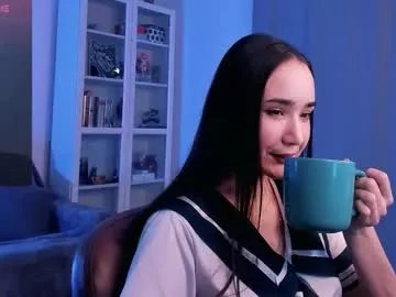 lilllos_ on Chaturbate