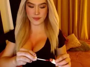 Offline lilymonstercock on Chaturbate