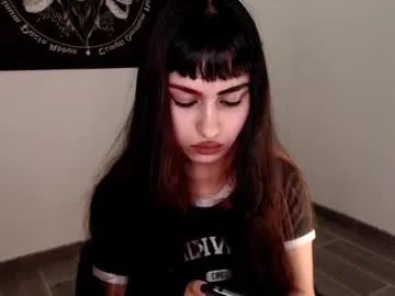 littleluciferrr on Chaturbate