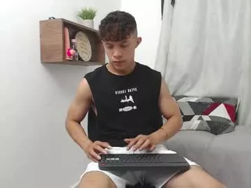 Offline lucas_luxx1 on Chaturbate