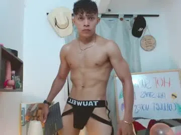 Offline lucas_luxx1 on Chaturbate