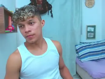 Offline lucas_luxx1 on Chaturbate