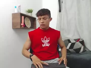 Offline lucas_luxx1 on Chaturbate