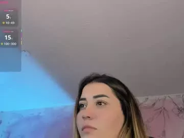 Offline lucia_star_ on Chaturbate