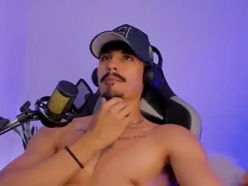 lukeetaylor_ on Chaturbate