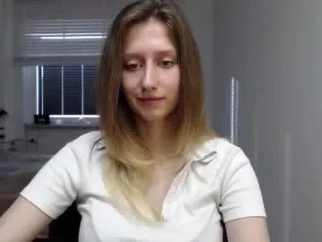 luna_xsensual on Chaturbate