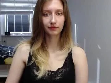luna_xsensual on Chaturbate