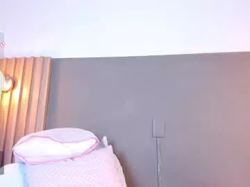 Offline lys_with on Chaturbate