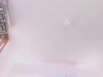 mackenzie_17 on Chaturbate