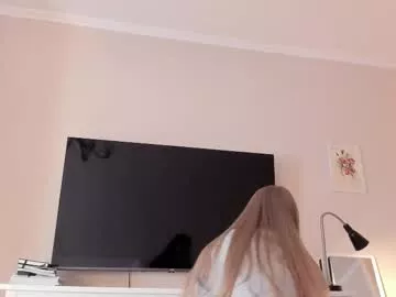 Offline magic_couple13 on Chaturbate