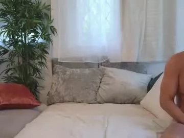 malenahot525 on Chaturbate