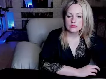 Freechat mariemlui on Chaturbate