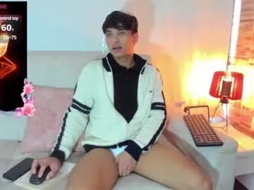 mash_angelo on Chaturbate