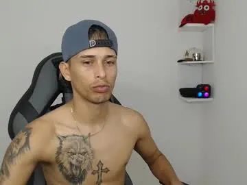 Offline masteralda09 on Chaturbate