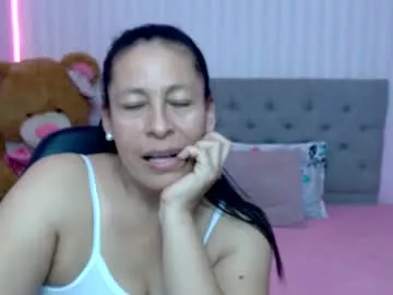 Offline mature_martina_ on Chaturbate