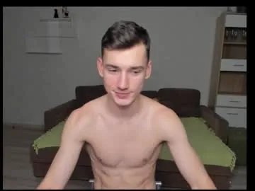 max_foks_ — GOAL: flex show [230 tokens left] #new #pvt #18 #muscle #young