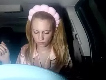 Offline mezzy69 on Chaturbate