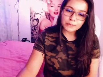 miadanielss on Chaturbate