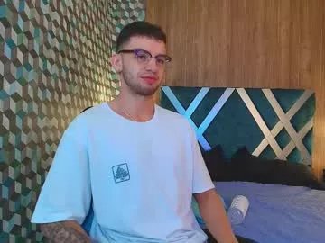 michael_magno on Chaturbate