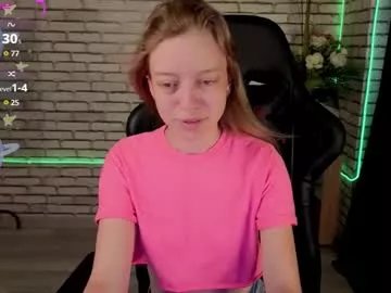 michelle_blond on Chaturbate