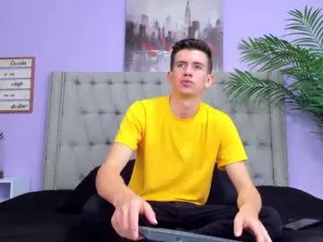 Offline mikaelslow on Chaturbate