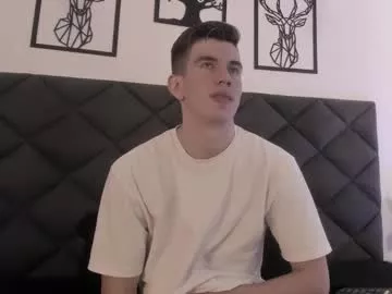 Offline mikaelslow on Chaturbate