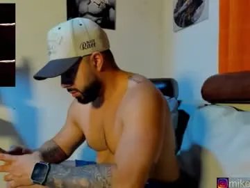 mikeblaree on Chaturbate
