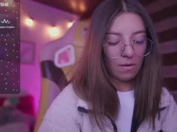 milly_kenner on Chaturbate