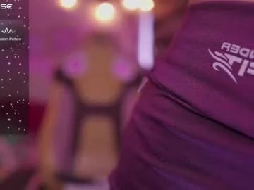 milly_kenner on Chaturbate